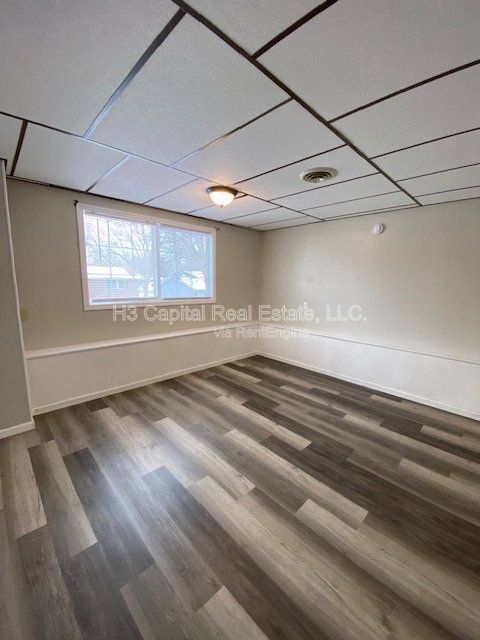 Building Photo - 1400 30th St