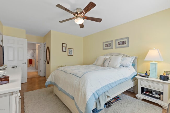 Building Photo - 504 Cedarwood Village