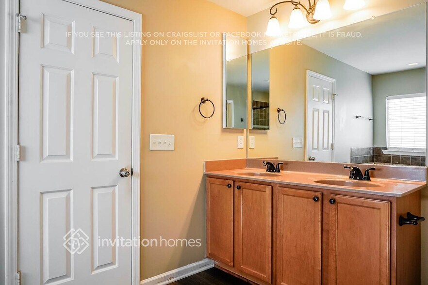 Building Photo - 621 Ashburn Ln