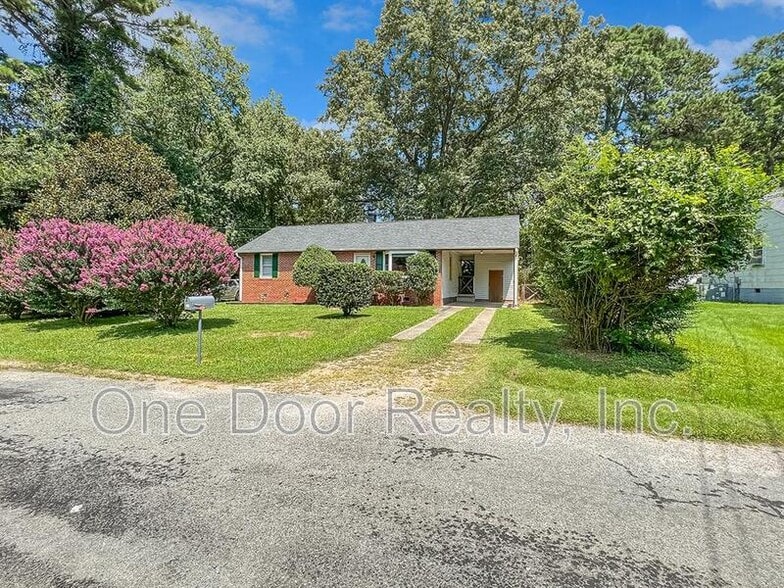 Primary Photo - 703 Maupin Pl