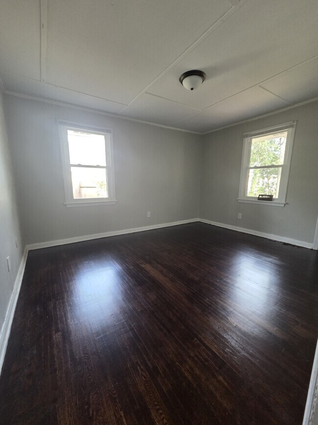 Building Photo - 2573 Dover St