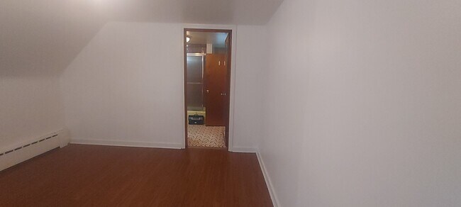 Building Photo - 369 Kaercher St