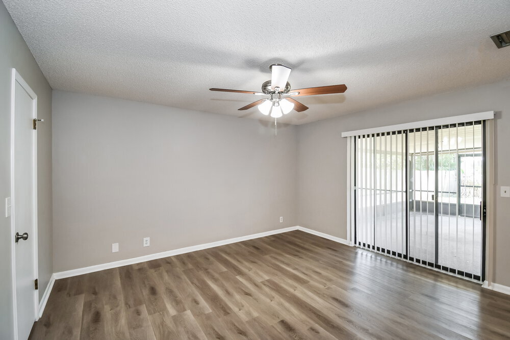 Building Photo - 7152 Holiday Hill Ct