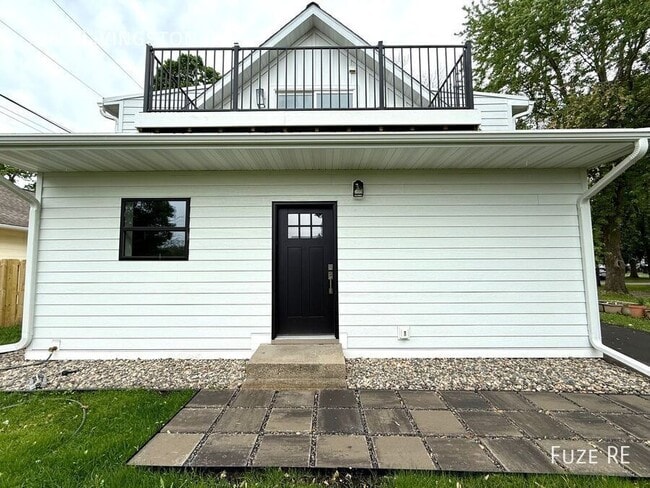 Building Photo - 3460 Livingston Ave