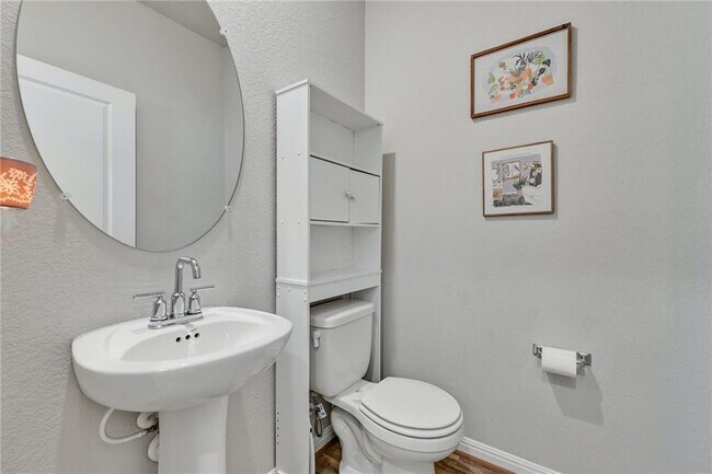 Building Photo - 5805 Liguria Cv