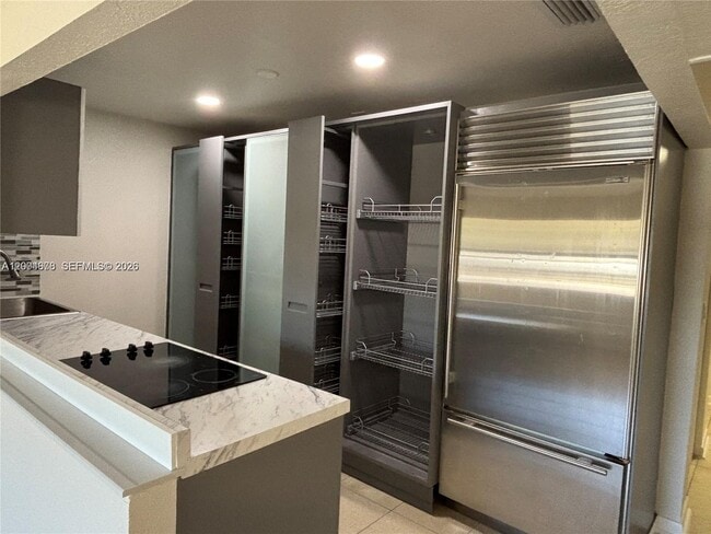 Building Photo - 543 SW 61st Terrace