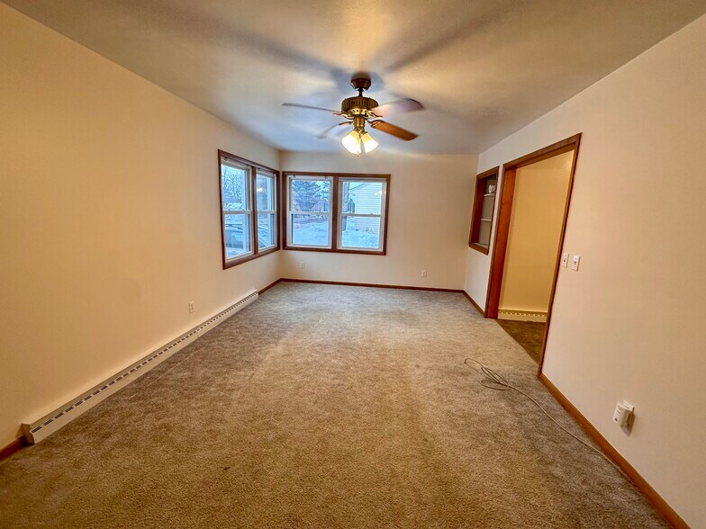 Building Photo - 1825 W Fair Ave