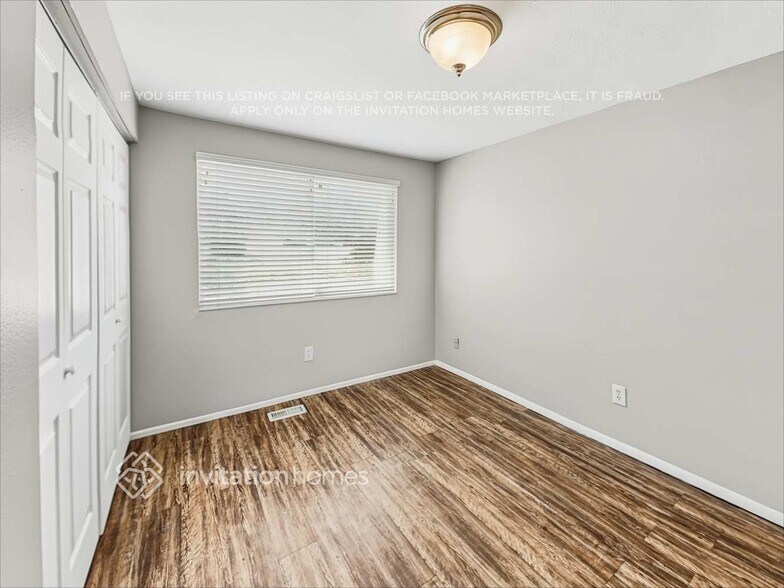 Building Photo - 6672 S Somerset Dr