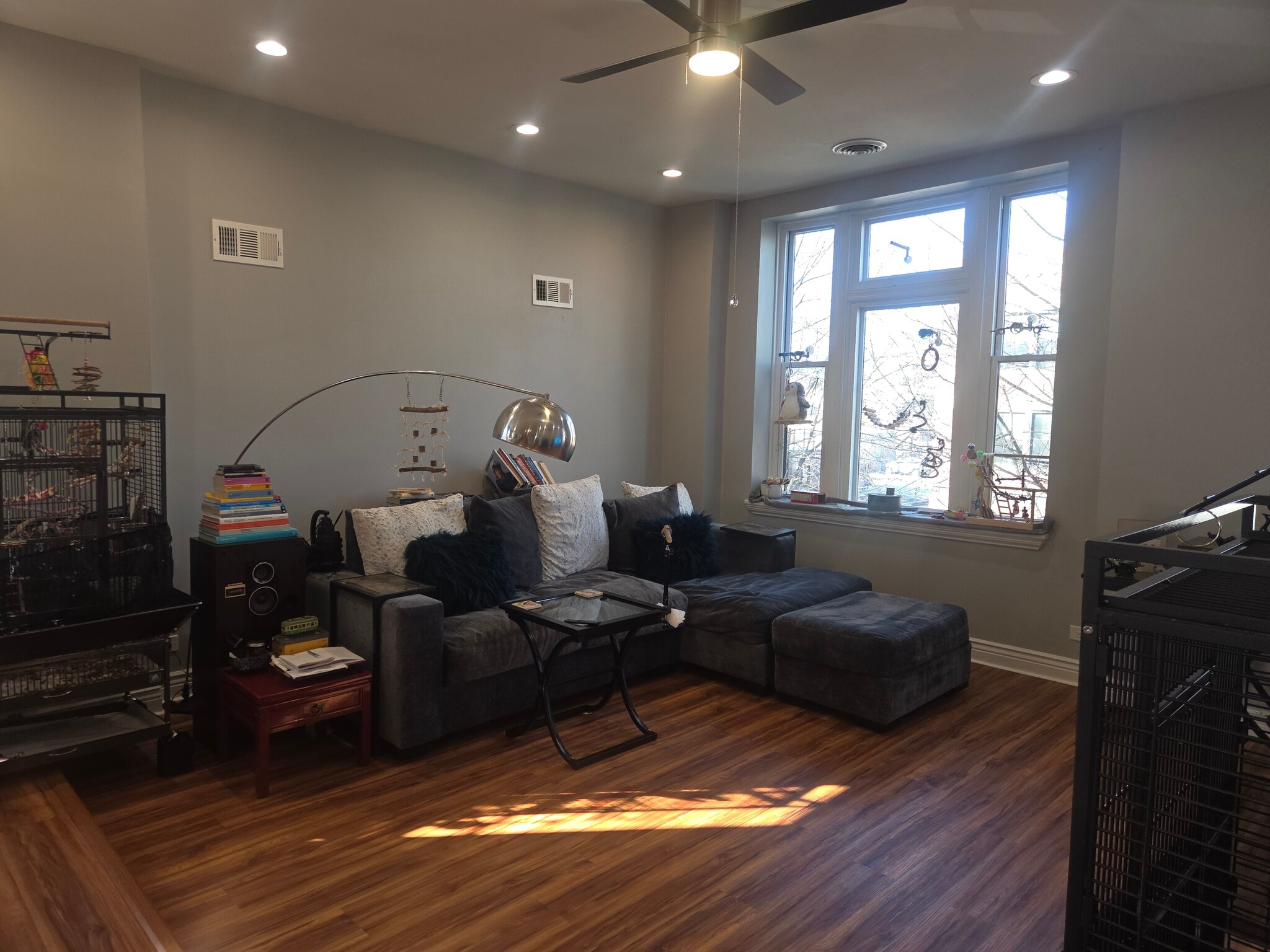 Building Photo - 2557 W Superior St