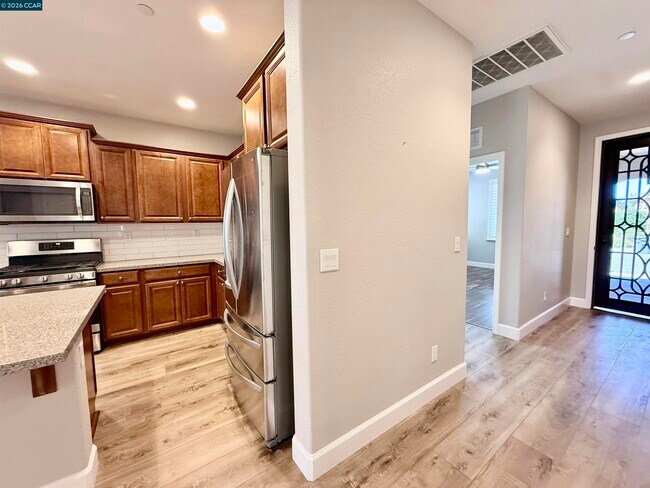 Building Photo - 373 Anchorage Dr
