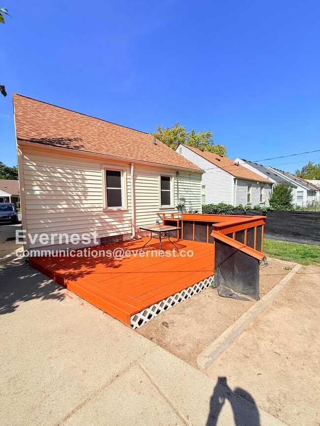 Building Photo - DEARBORN RENTAL: Single-Family Home with D...