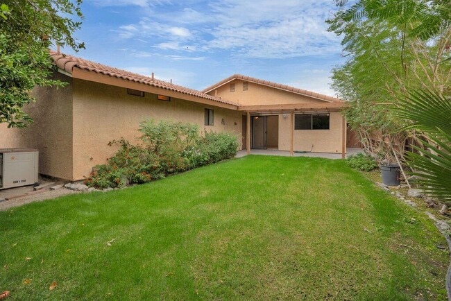 Building Photo - 53085 Avenida Obregon