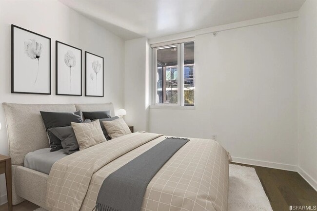 Building Photo - 1688 Pine St