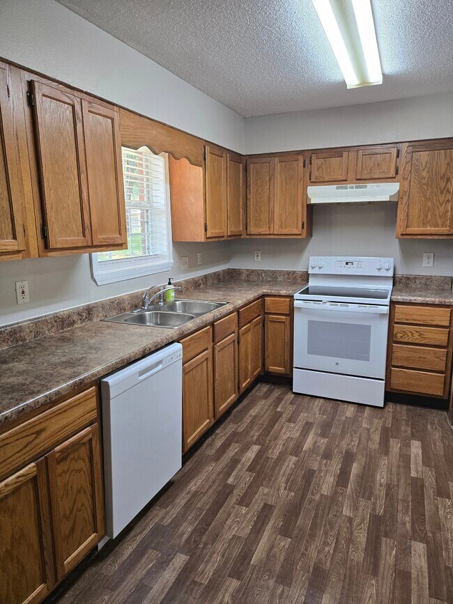 Building Photo - 4336 Riche Rd