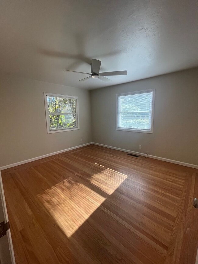 Building Photo - Beautifully Remodeled 2 Bedroom 1 Bathroom in the McDonald Area of Northeast Santa Rosa