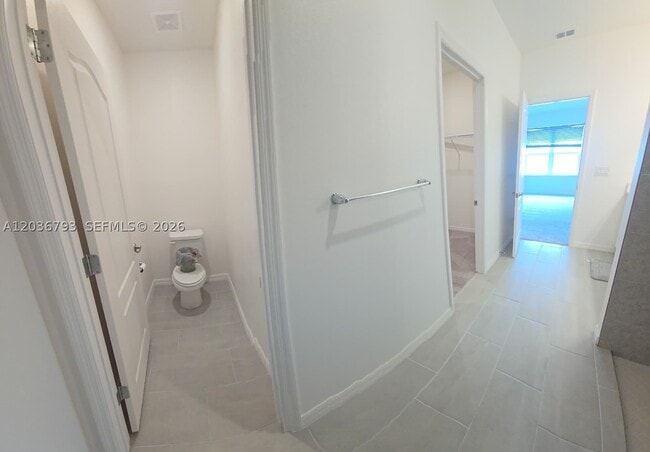 Building Photo - 10500 SW Vasari Way