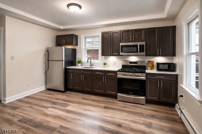 Building Photo - 64 N 13th St