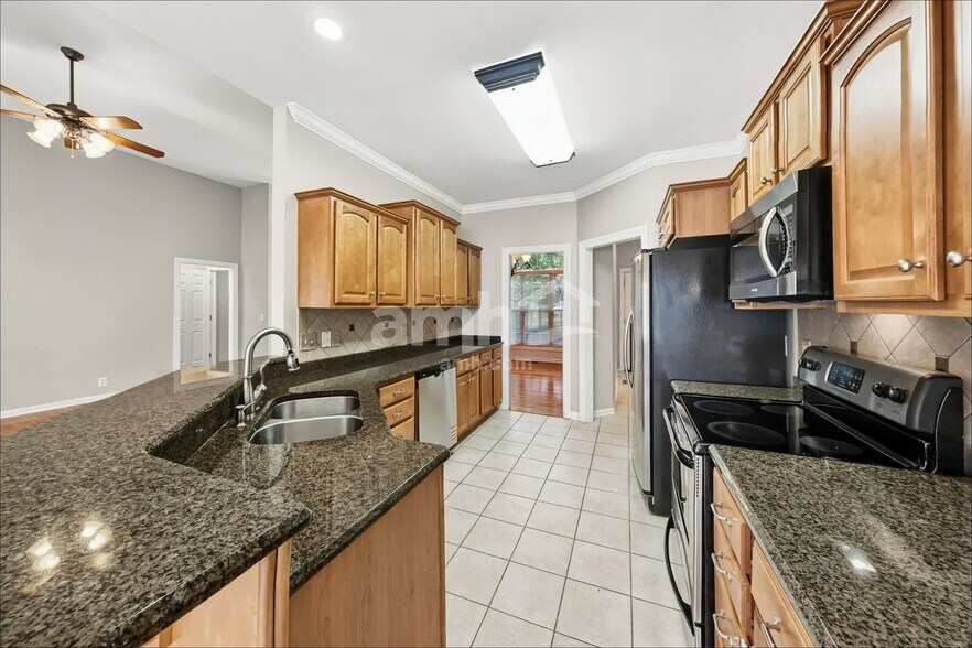 Building Photo - 3006 Stow Xing
