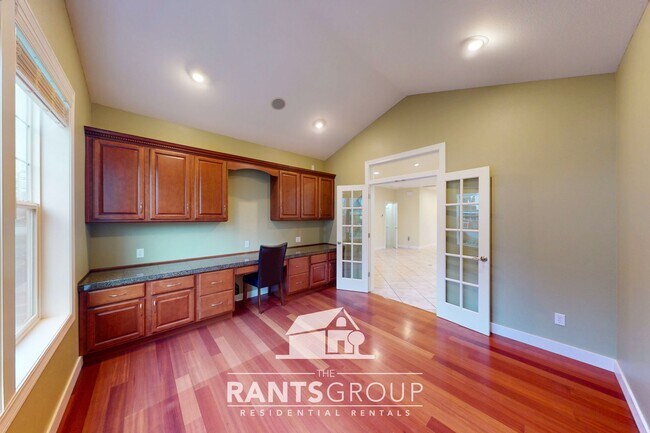 Building Photo - Meticulously Updated Townhome in Gated Community – Low Maintenance & Move-In Ready!