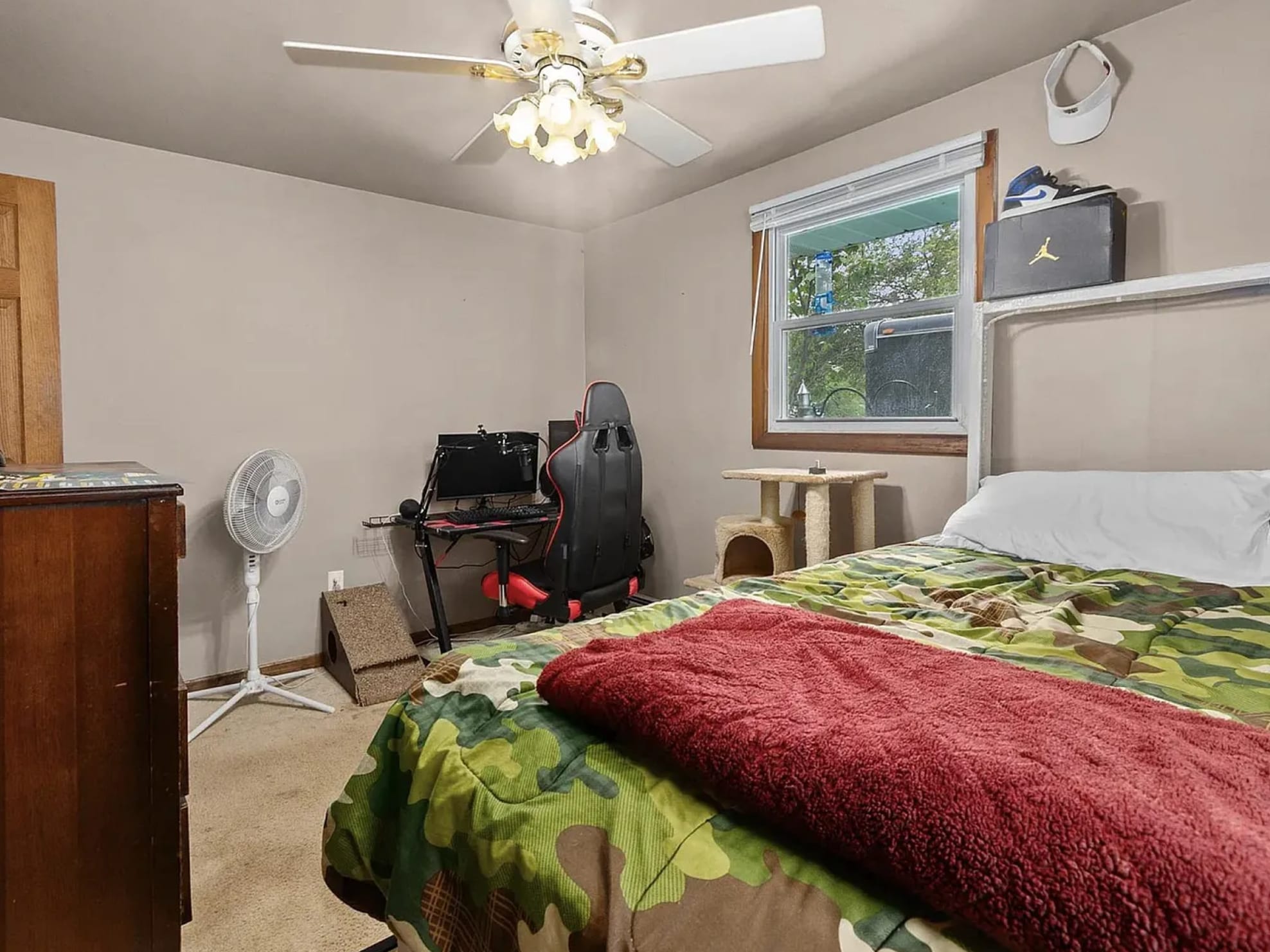 Building Photo - 1325 Cardinal Ln