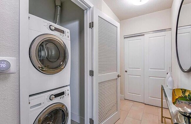 Building Photo - 2601 Biscayne Blvd