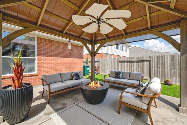 Building Photo - 24730 Blane Dr