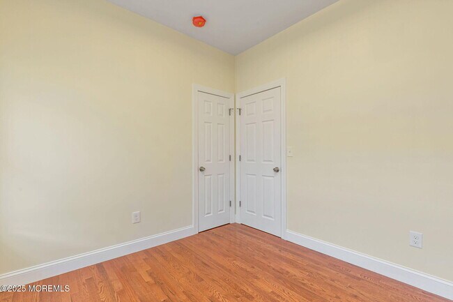 Building Photo - 1222 7th Ave