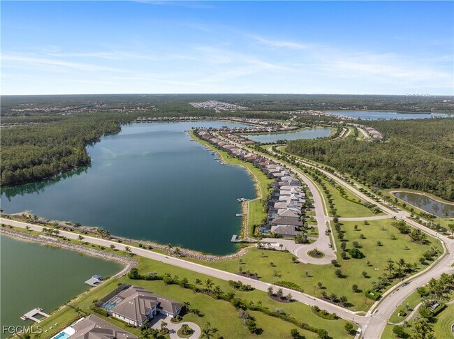 Building Photo - 19001 Aqua Shore Dr