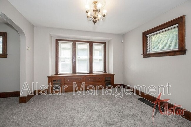 Building Photo - 348 Malacca St
