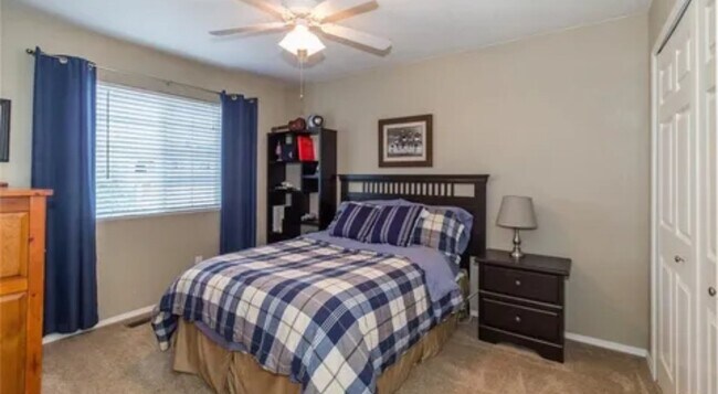 Building Photo - 1333 Lookout Springs Dr