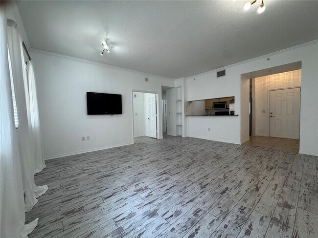 Building Photo - 1064 N Tamiami Trl