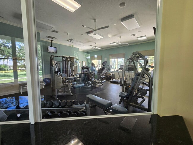 Building Photo - 3310 W Mallory Blvd