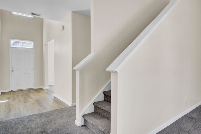 Building Photo - Spacious 5-Bedroom Rental with Dual Master...