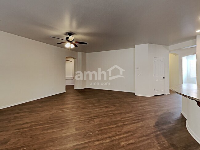 Building Photo - 17578 W Ironwood St