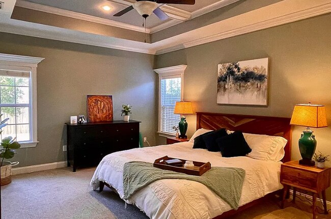 Building Photo - Spacious 4BR/3BA Grove Point Home with Screened Porch & Privacy Fence