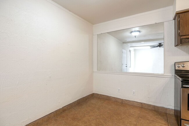 Building Photo - 2-bedroom, 2-bathroom in Scottsdale, AZ.