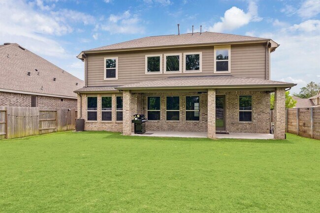 Building Photo - 17727 Misty Brk Ln