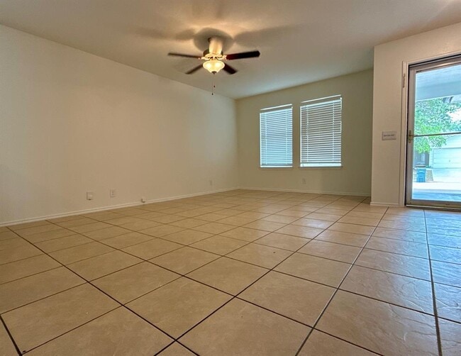 Building Photo - 15120 Arizona Oak Ln