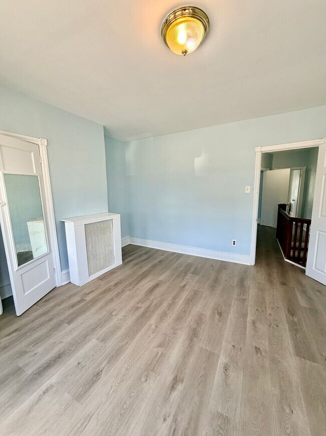 Building Photo - Available Now | Pet-Friendly 3-Bedroom Home with Spacious Living Areas