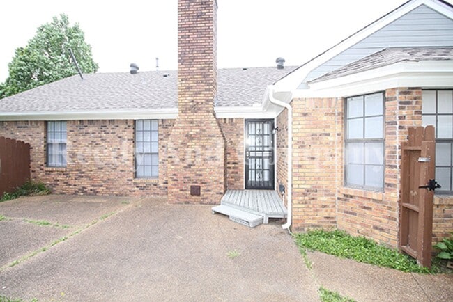 Building Photo - 4496 Green Creek