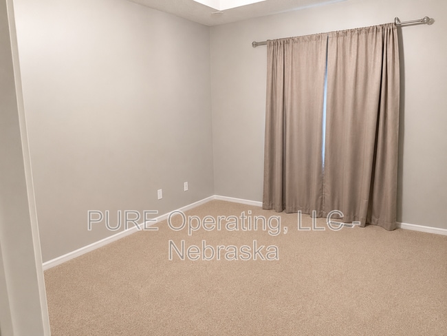Building Photo - 8464 N 155th St