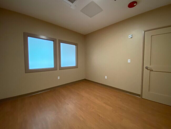 Building Photo - 83 Hanover St