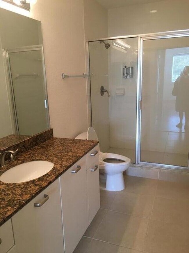 Building Photo - Annual Rental in Stuart