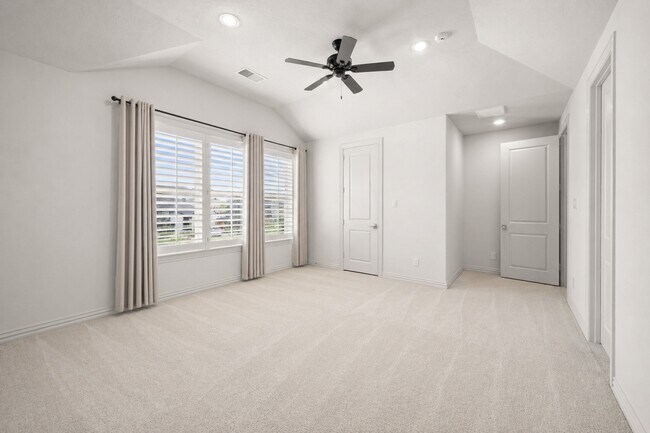 Building Photo - 2422 Camden Creek Ln