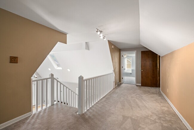 Building Photo - 1879 Corbin Rd