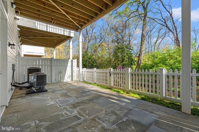 Building Photo - 3717 Glenmoor Reserve Ln