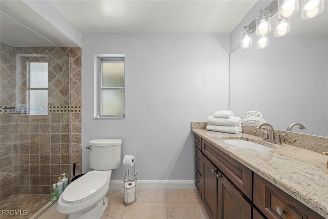 Building Photo - 12150 McGregor Blvd