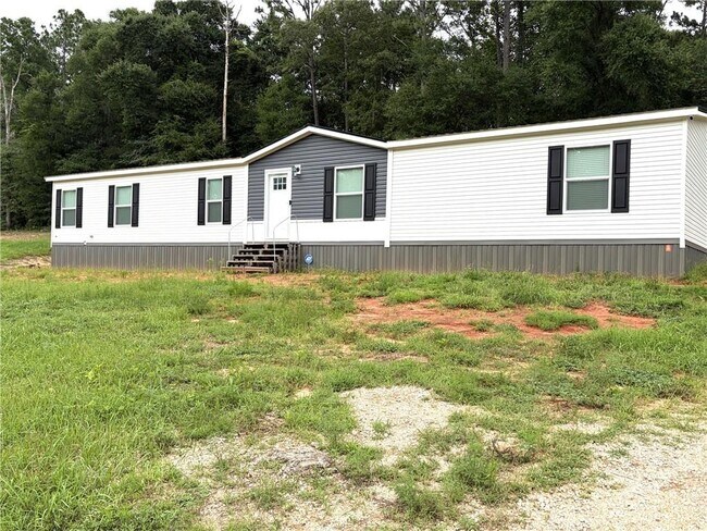 Building Photo - 1300 Snow Rd N