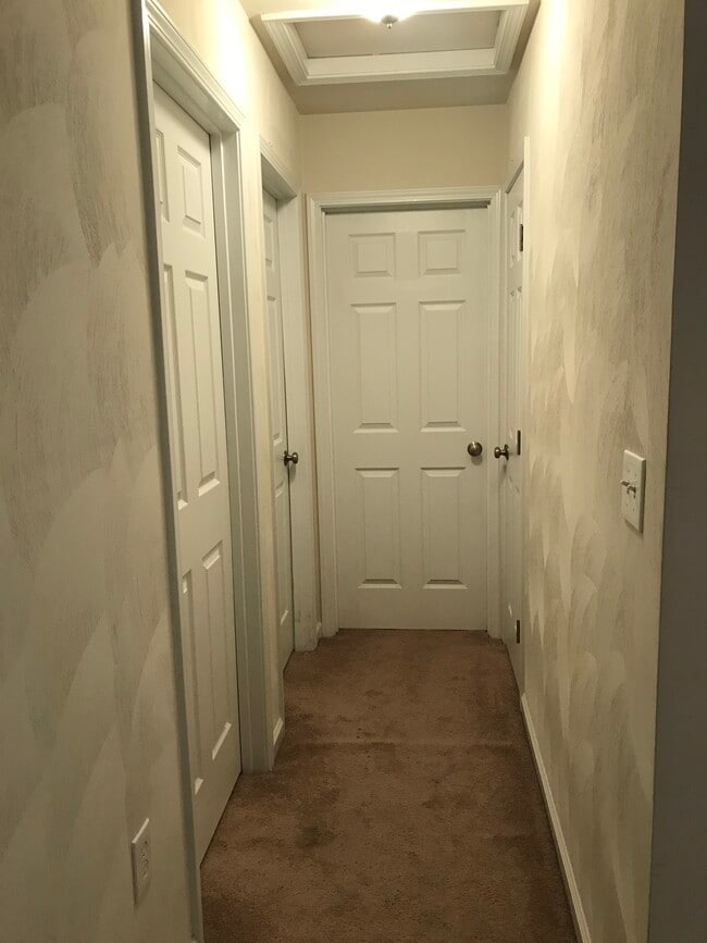 Building Photo - 2034 Tula Dr