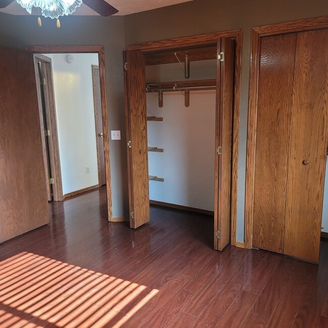 Building Photo - 3 bedroom, 2 bath, single family home.